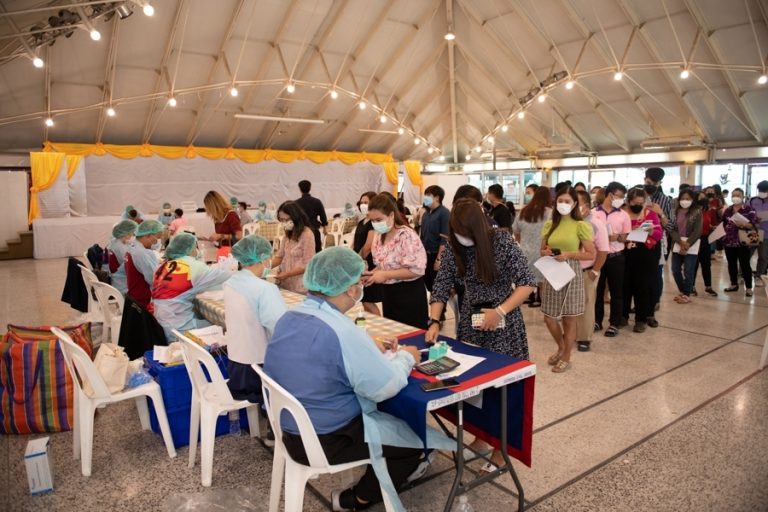 RMUTP organized its annual health check-up for the year 2022