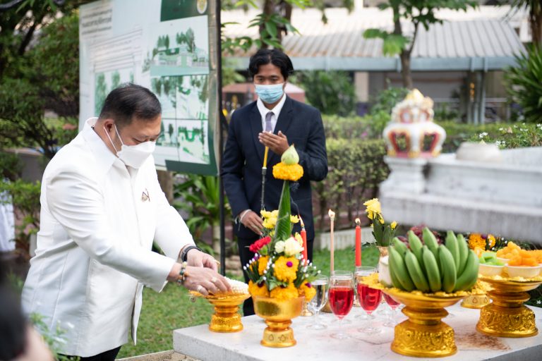 Rajamangala University of Technology Phra Nakhon (RMUTP) holds a sacred ceremony to enhance auspiciousness on the occasion of the 18th anniversary of the establishment of the university.