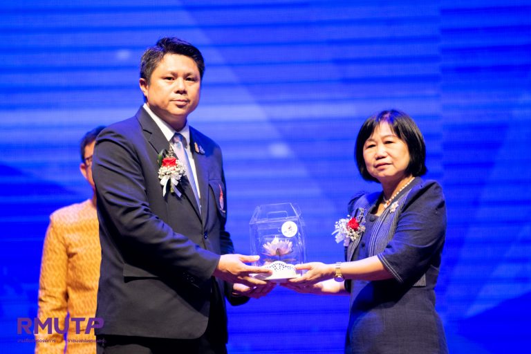 Rajamangala University of Technology Phra Nakhon won 5 research awards and also received the hosting rights for RMUTCON 2024.