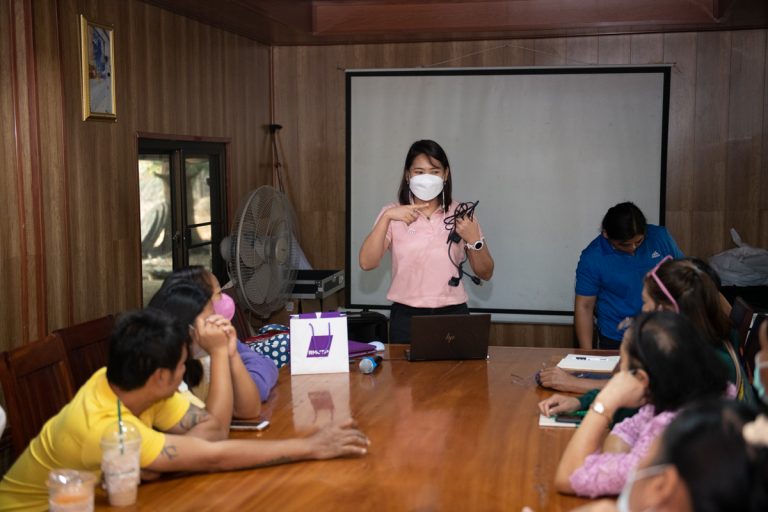 Business Incubation Center at RMUTP organizes training to promote the development of community products in Kanchanaburi province.