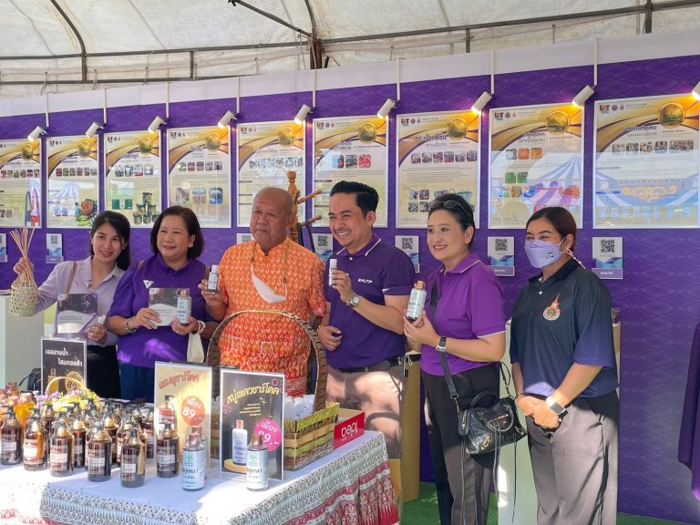 RMUTP participated in driving grassroots economy and society in the Phranakhon-Kiri Fair in Phetchaburi Province