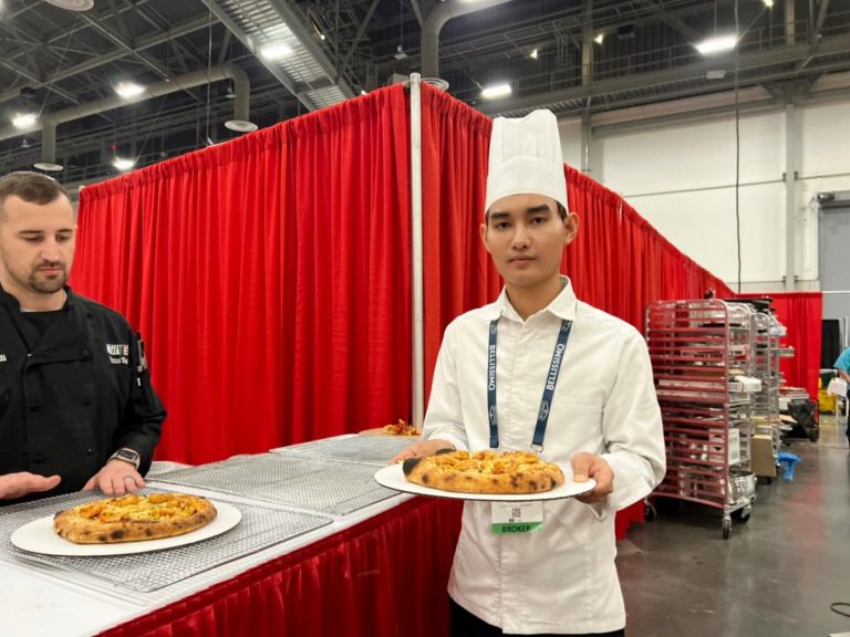 RMUTP Chef Wins 3rd Place in Global Pizza Competition with “Pad Thai Pizza”