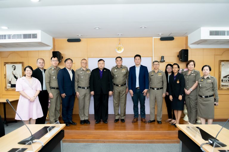 RMUTP Partners with Royal Thai Police to Celebrate King Rama X and Instill Love for Nation, Religion, and Monarchy in Youth